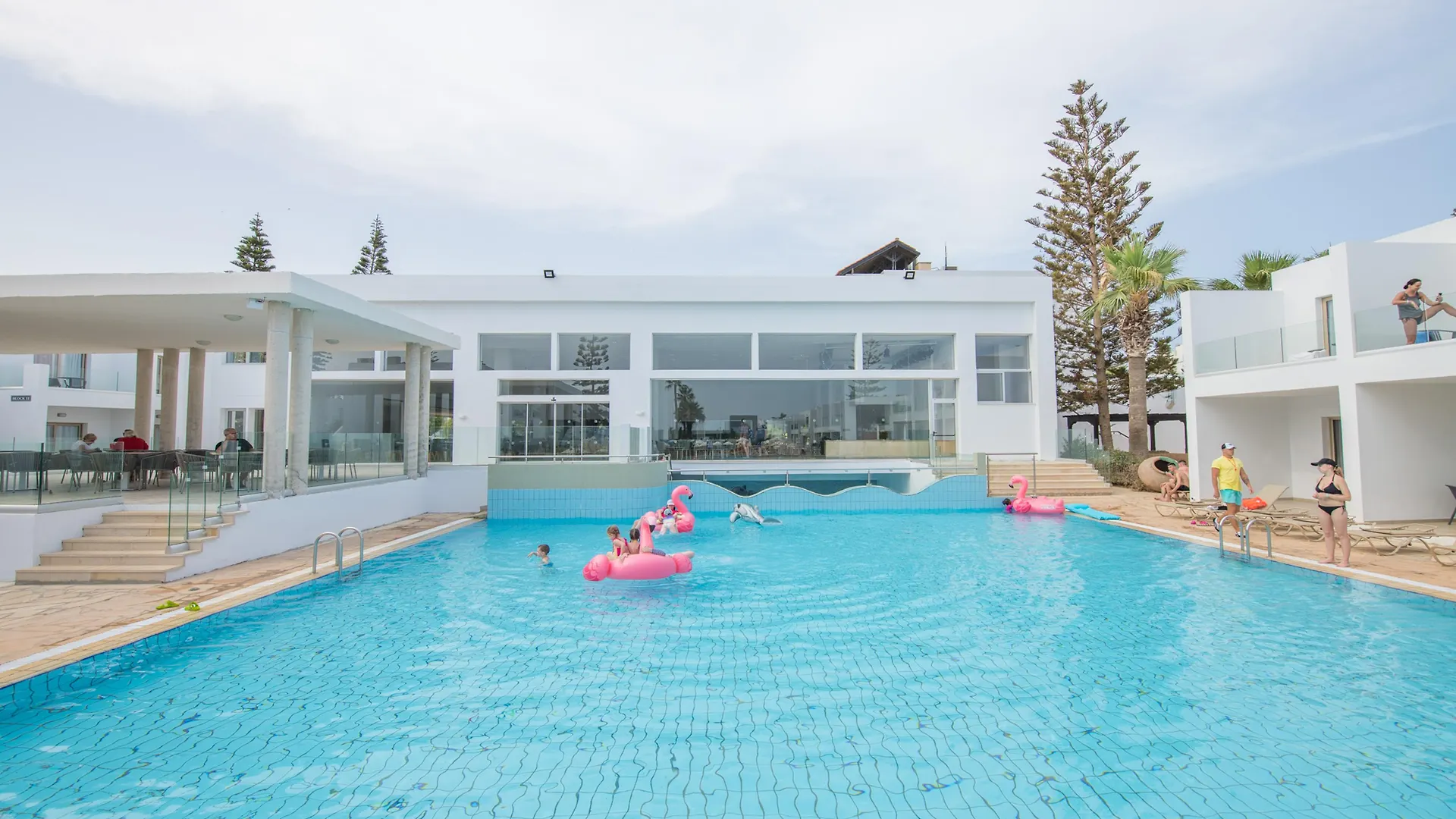 Atlantica Panthea Resort Ayia Napa 4*,